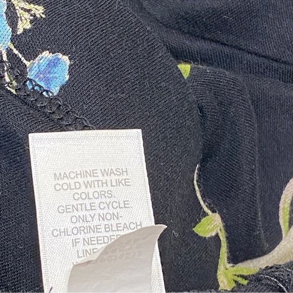 J. Jill Black Floral Top Size Petite L - Picture 11 of 13